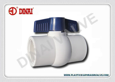 PCV plastikowe dla wody Zawór kulowy 1/2 &quot;do 4&quot;, DIN / ANSI / JIS / BS