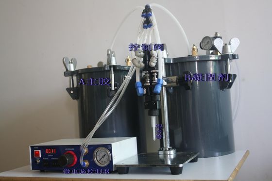 Nowy typ VS-400 400 * 400cm High Precision 3 Axi Automatyczna Robot Żywica Dispenising